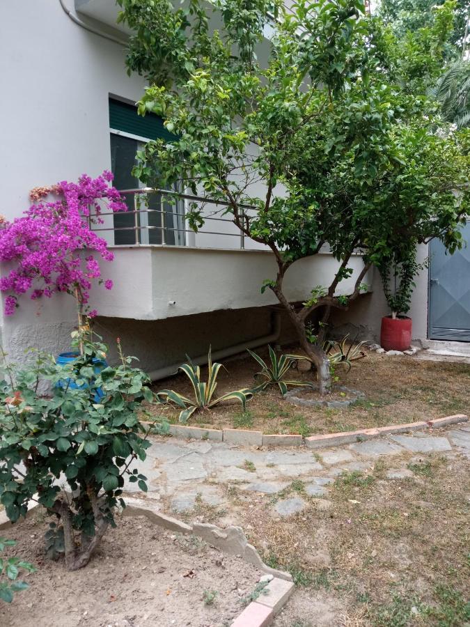 Néa PéramosSofia'S Gardenアパートメント エクステリア 写真
